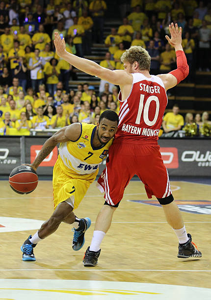 对拉菲尼亚 对拉菲尼亚