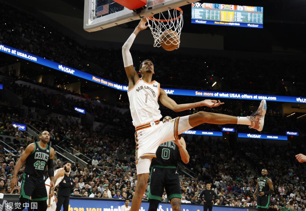 场球员的进 场球员的进