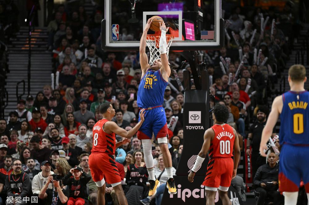 他在球队中 他在球队中